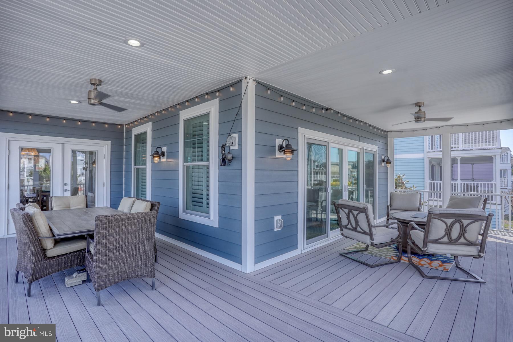 CAPE SHORES - Residential