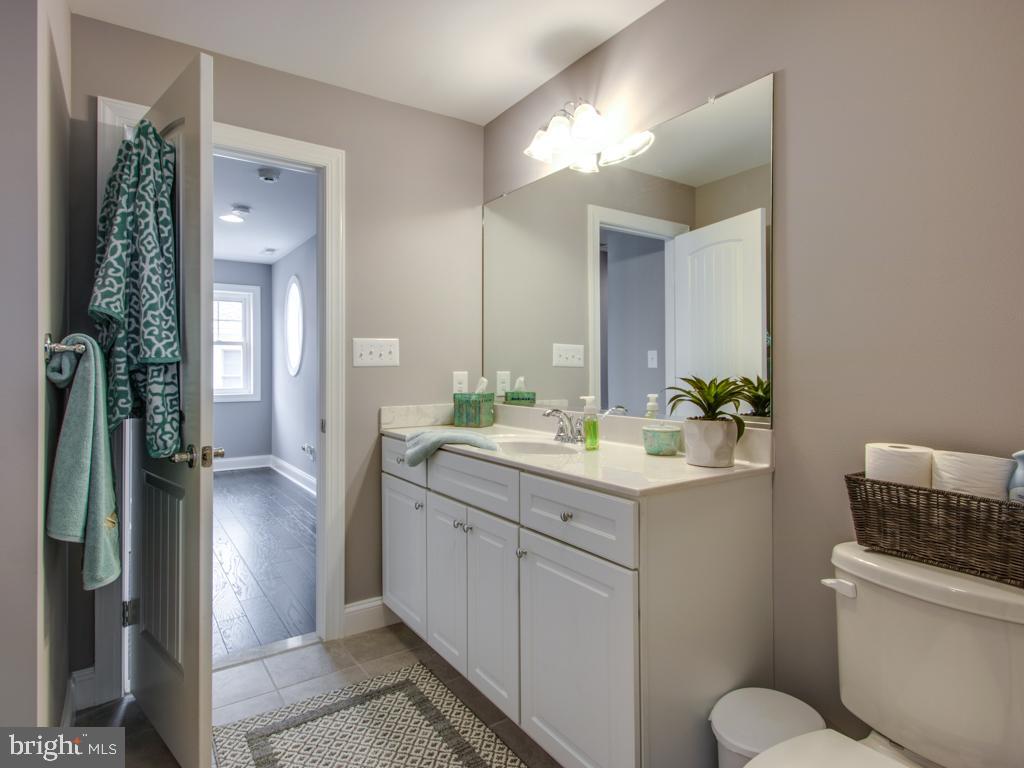 CAPE SHORES - Residential