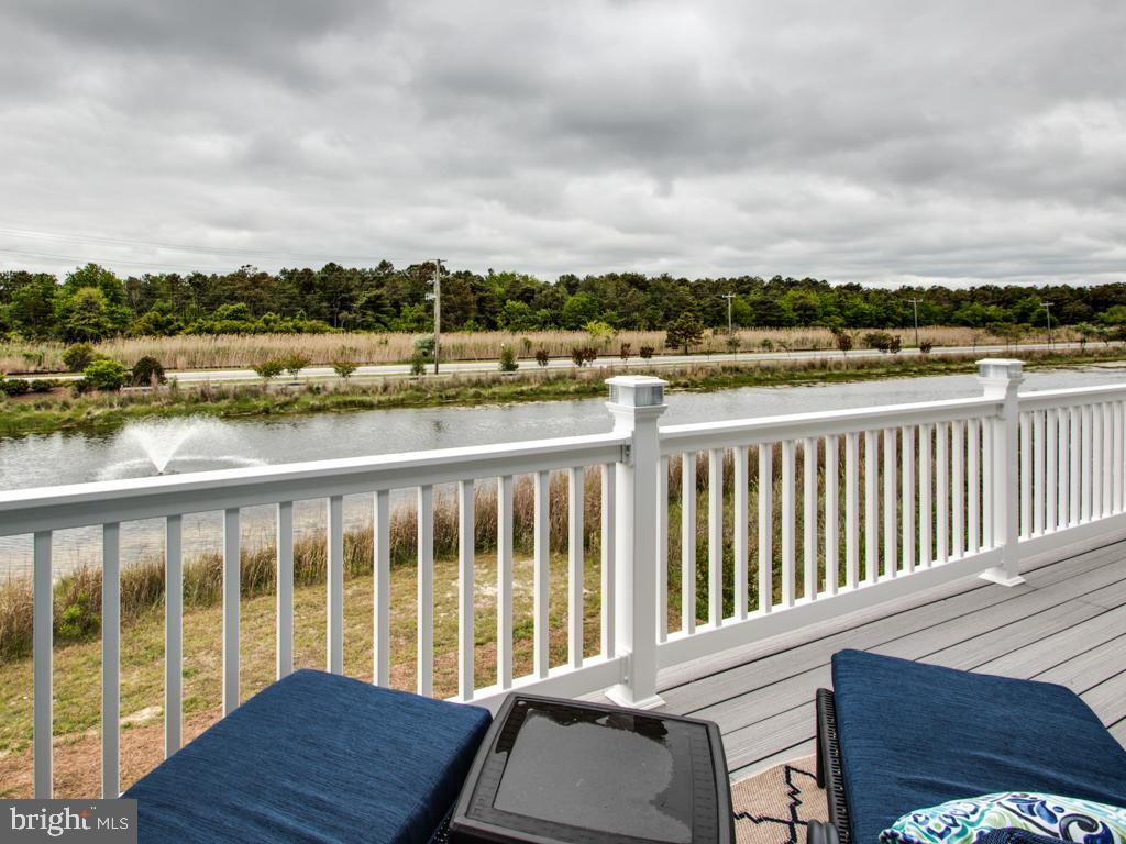 CAPE SHORES - Residential