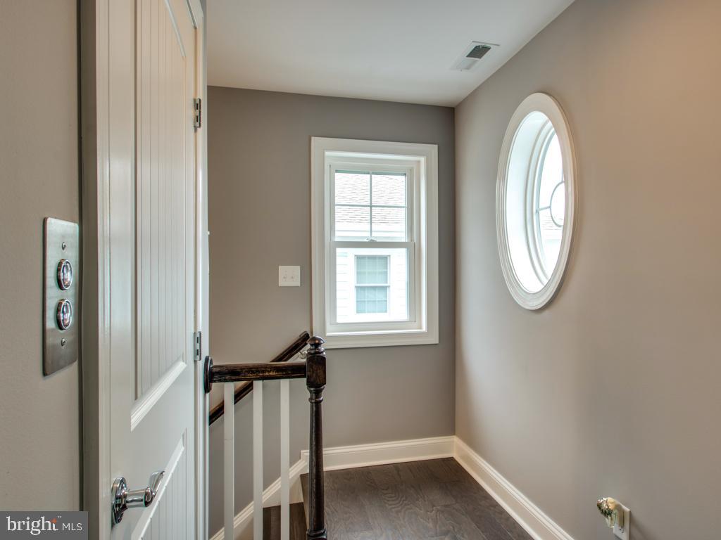 CAPE SHORES - Residential