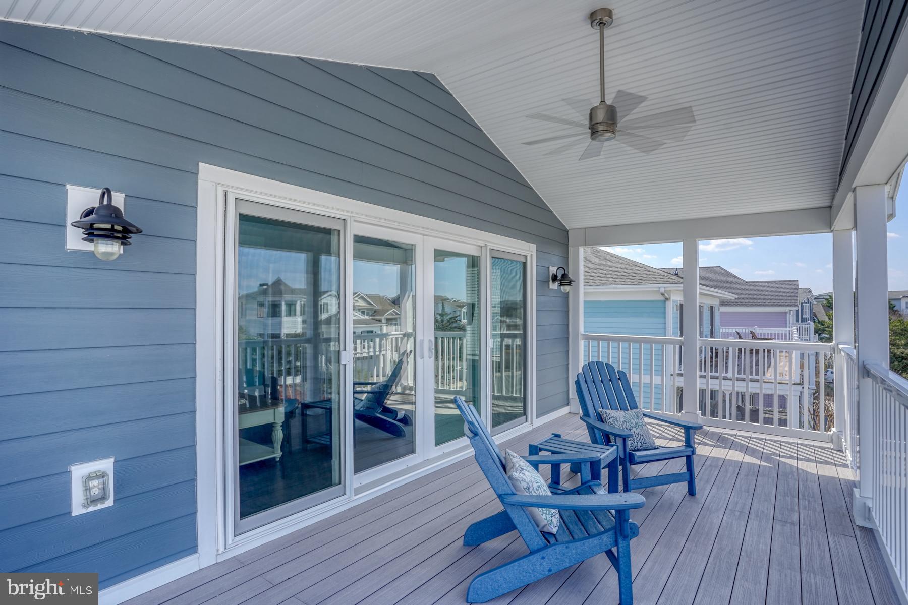 CAPE SHORES - Residential