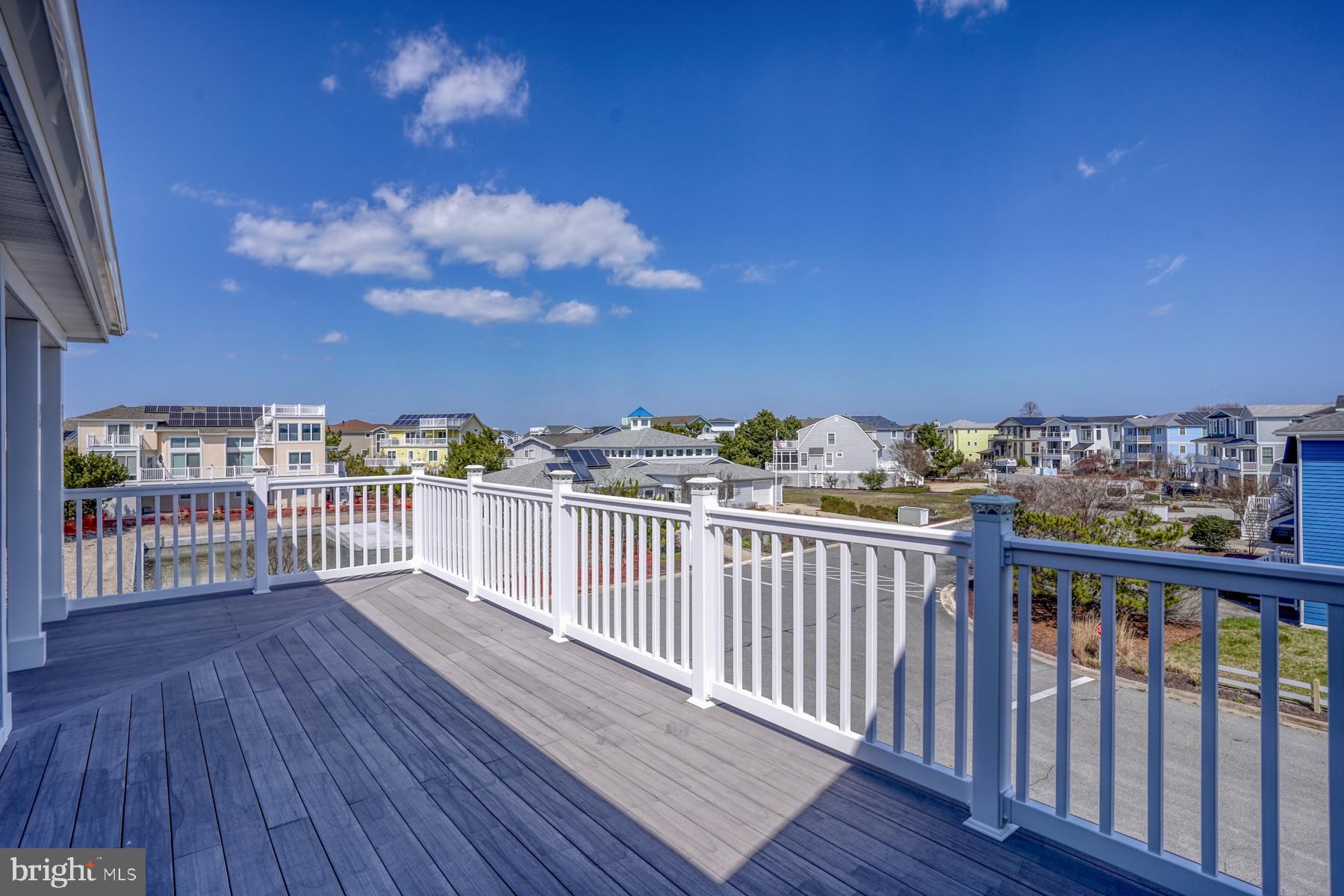 CAPE SHORES - Residential