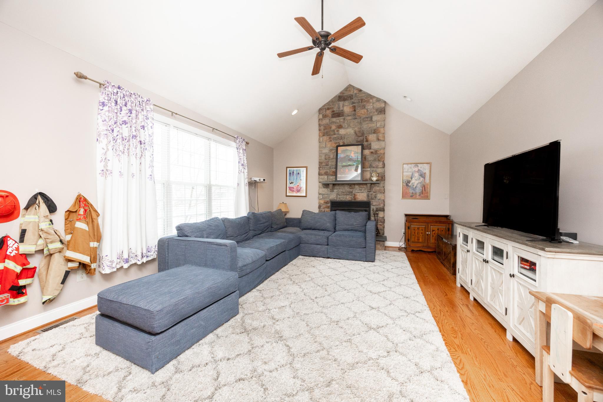 VALLEY FARM ESTATES - Residential