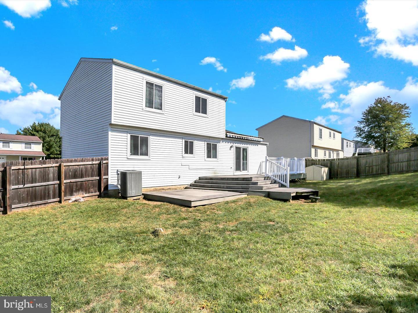 FAIRVIEW ESTATES - Residential Lease