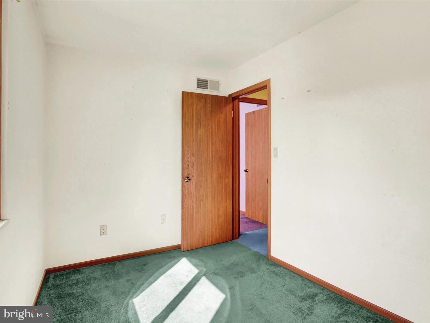 FAIRVIEW ESTATES - Residential Lease