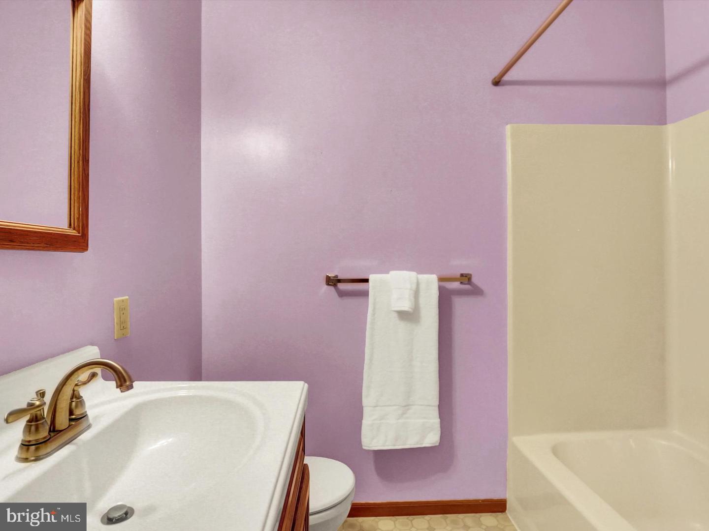 FAIRVIEW ESTATES - Residential Lease