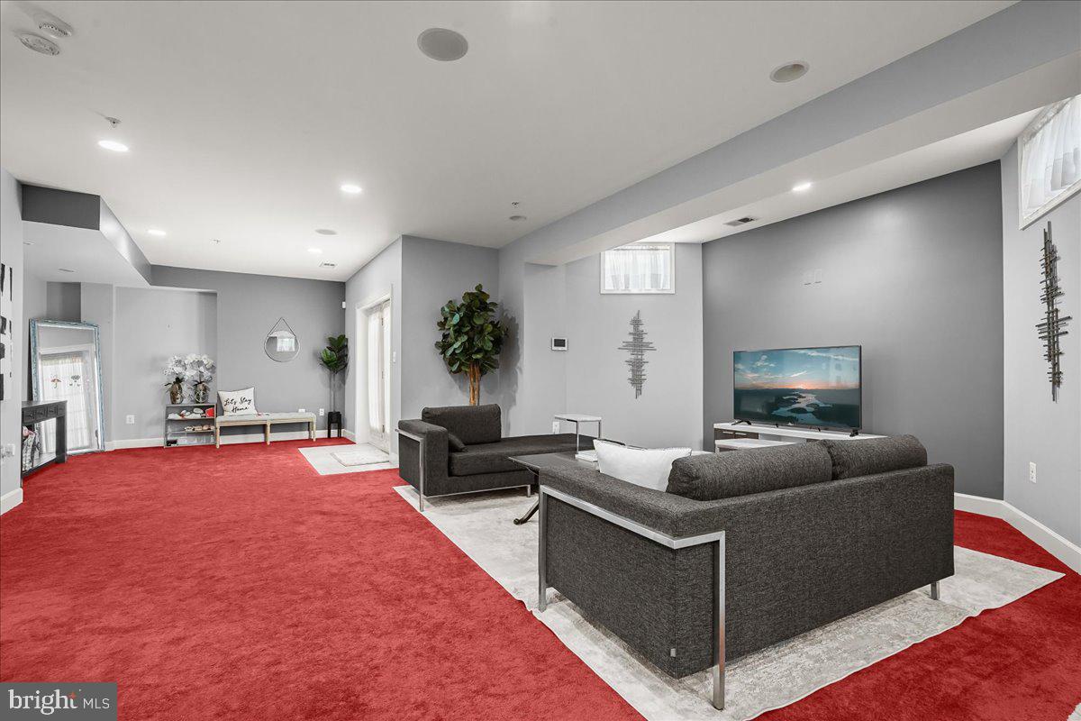 WOODMORE - Residential