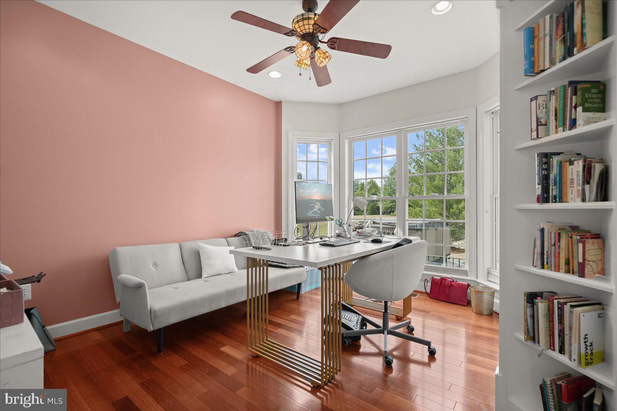 WOODMORE - Residential