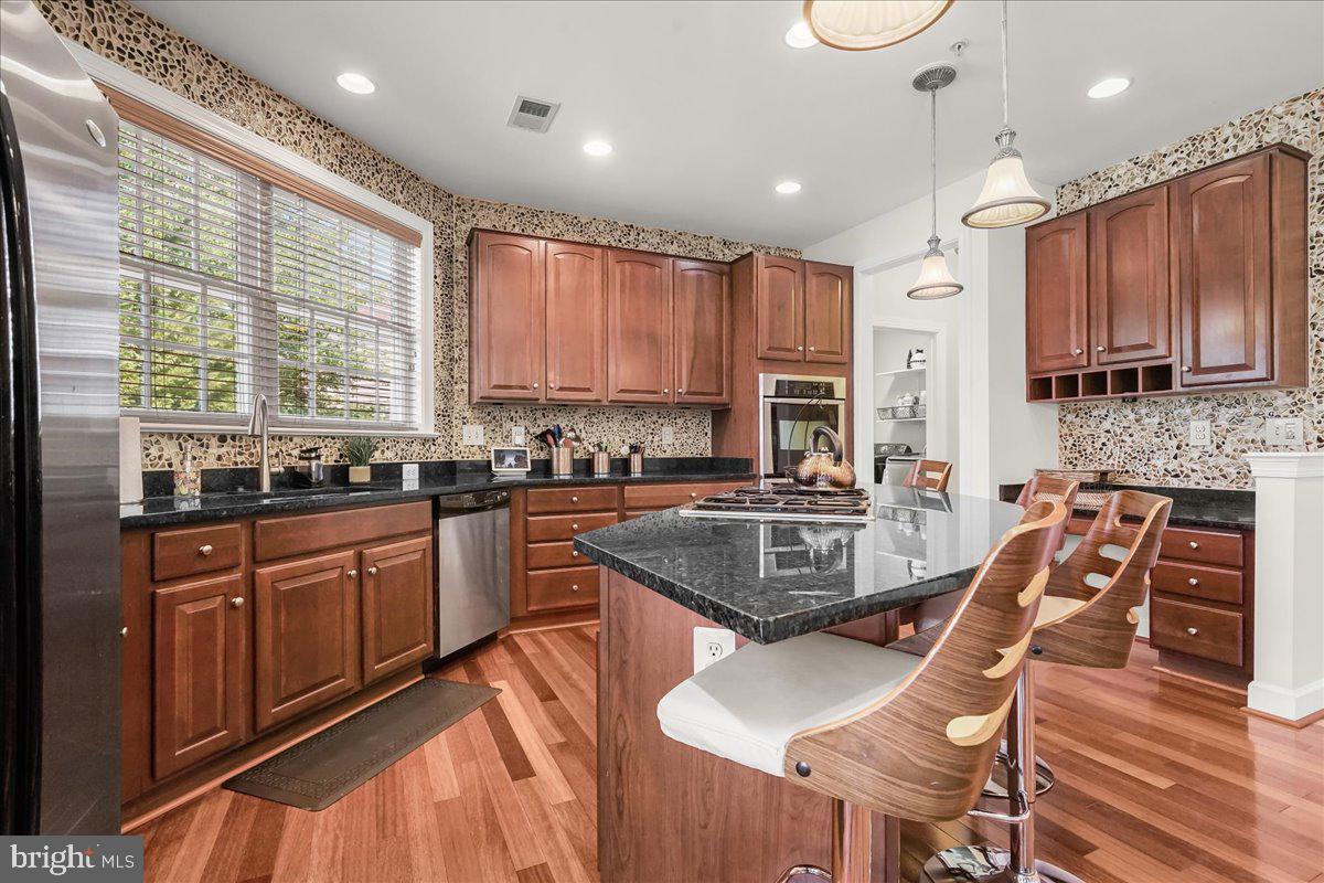 WOODMORE - Residential