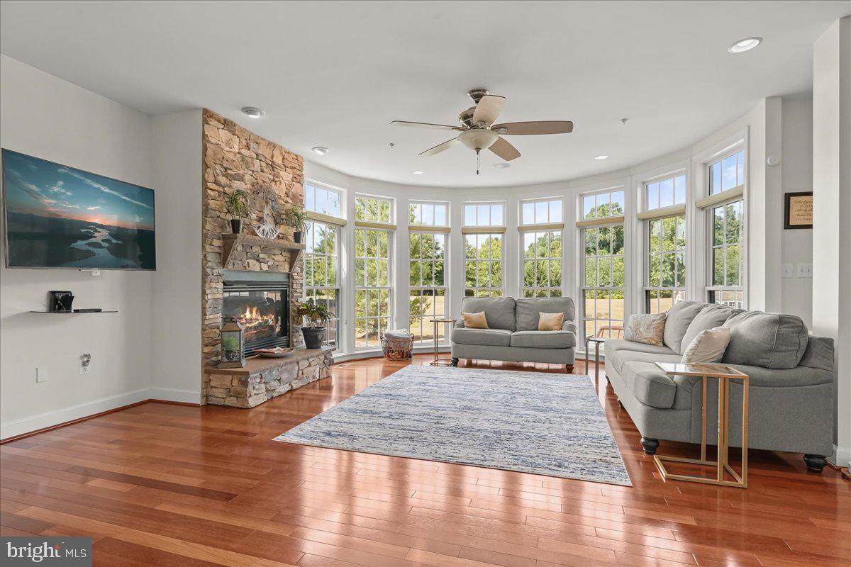 WOODMORE - Residential