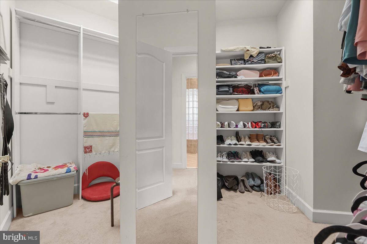 WOODMORE - Residential