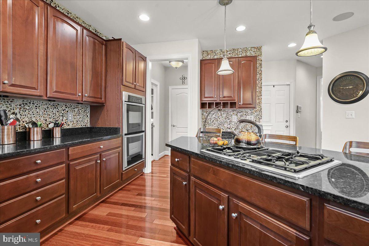 WOODMORE - Residential