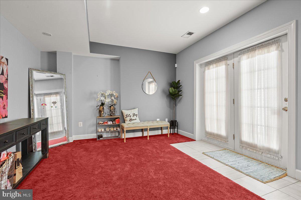 WOODMORE - Residential