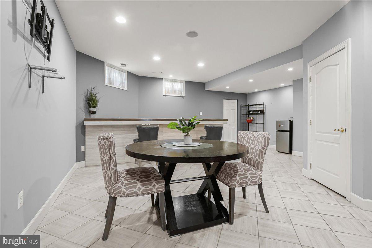 WOODMORE - Residential