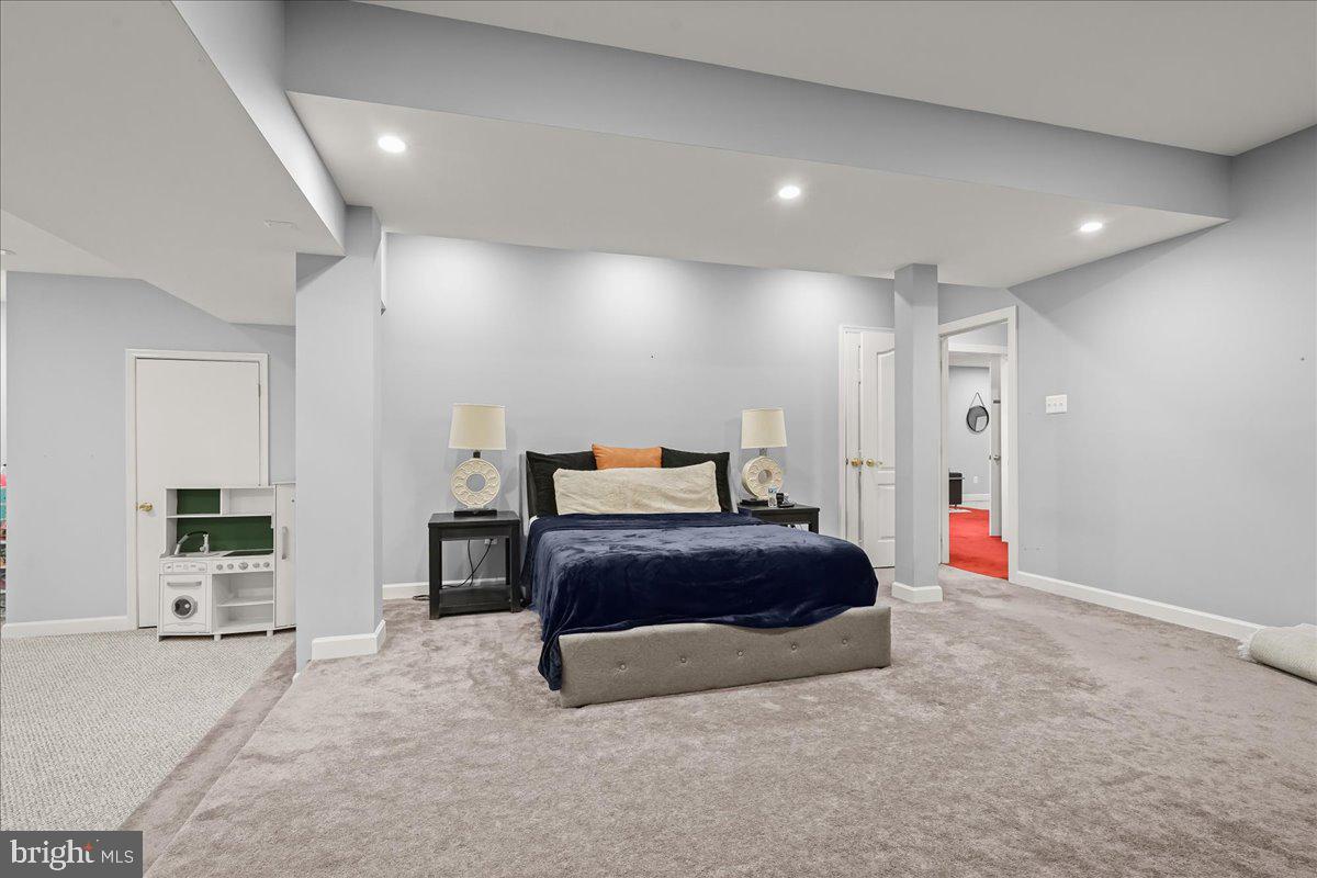 WOODMORE - Residential