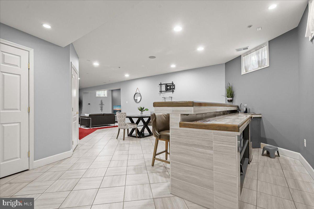 WOODMORE - Residential