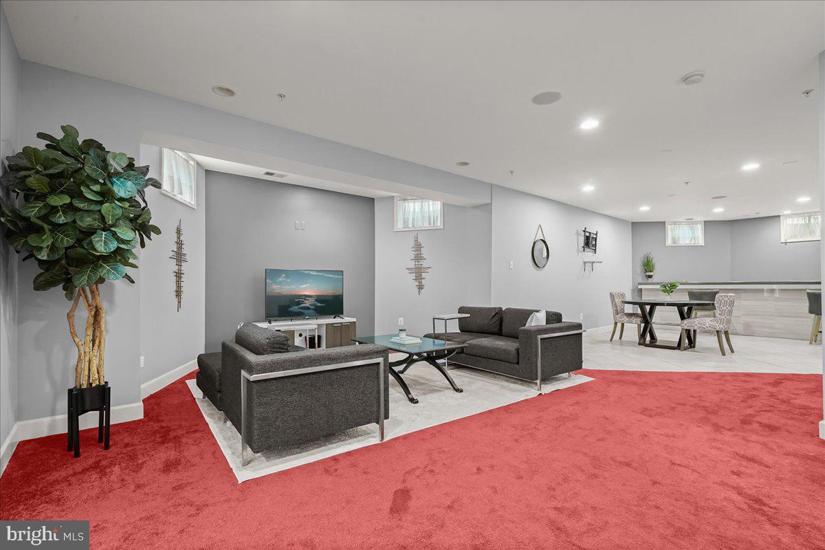 WOODMORE - Residential