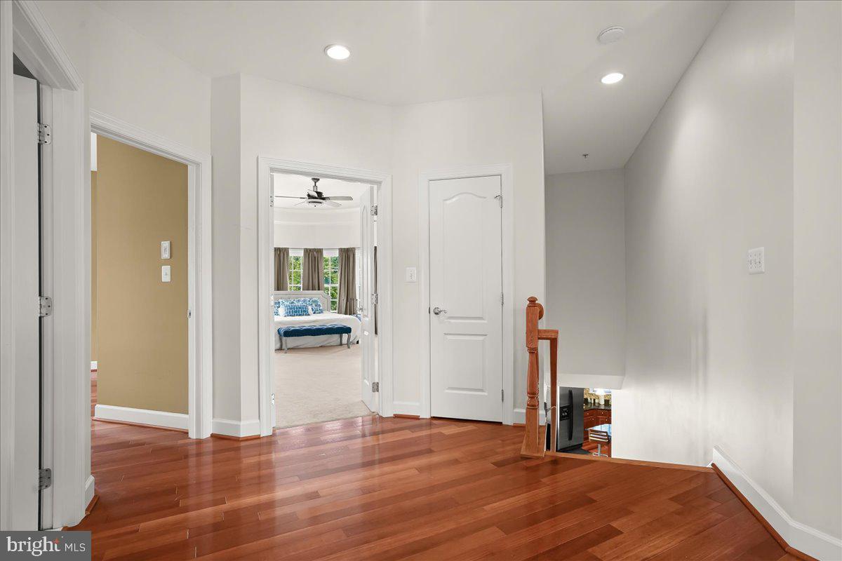 WOODMORE - Residential