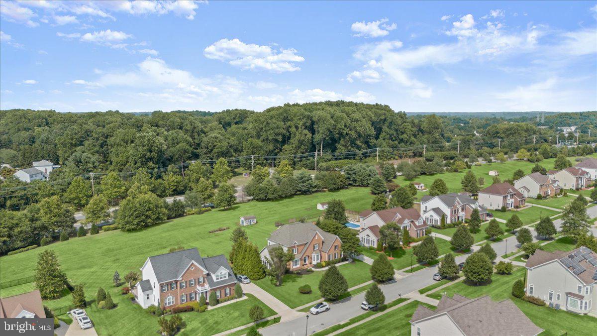 WOODMORE - Residential