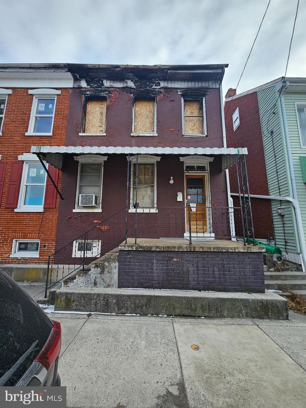 Photo of 922 E Market Street, YORK, PA 17403 (MLS # PAYK2095762)