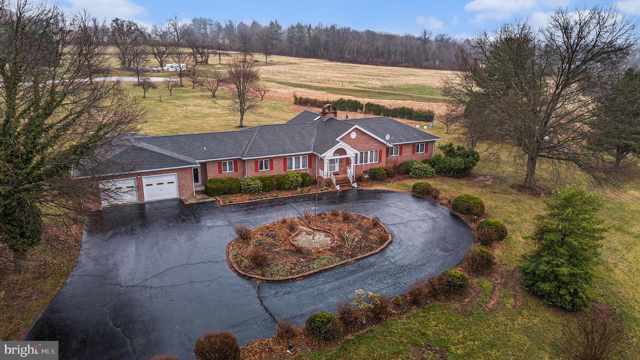 104 BADALAMENTI DRIVE