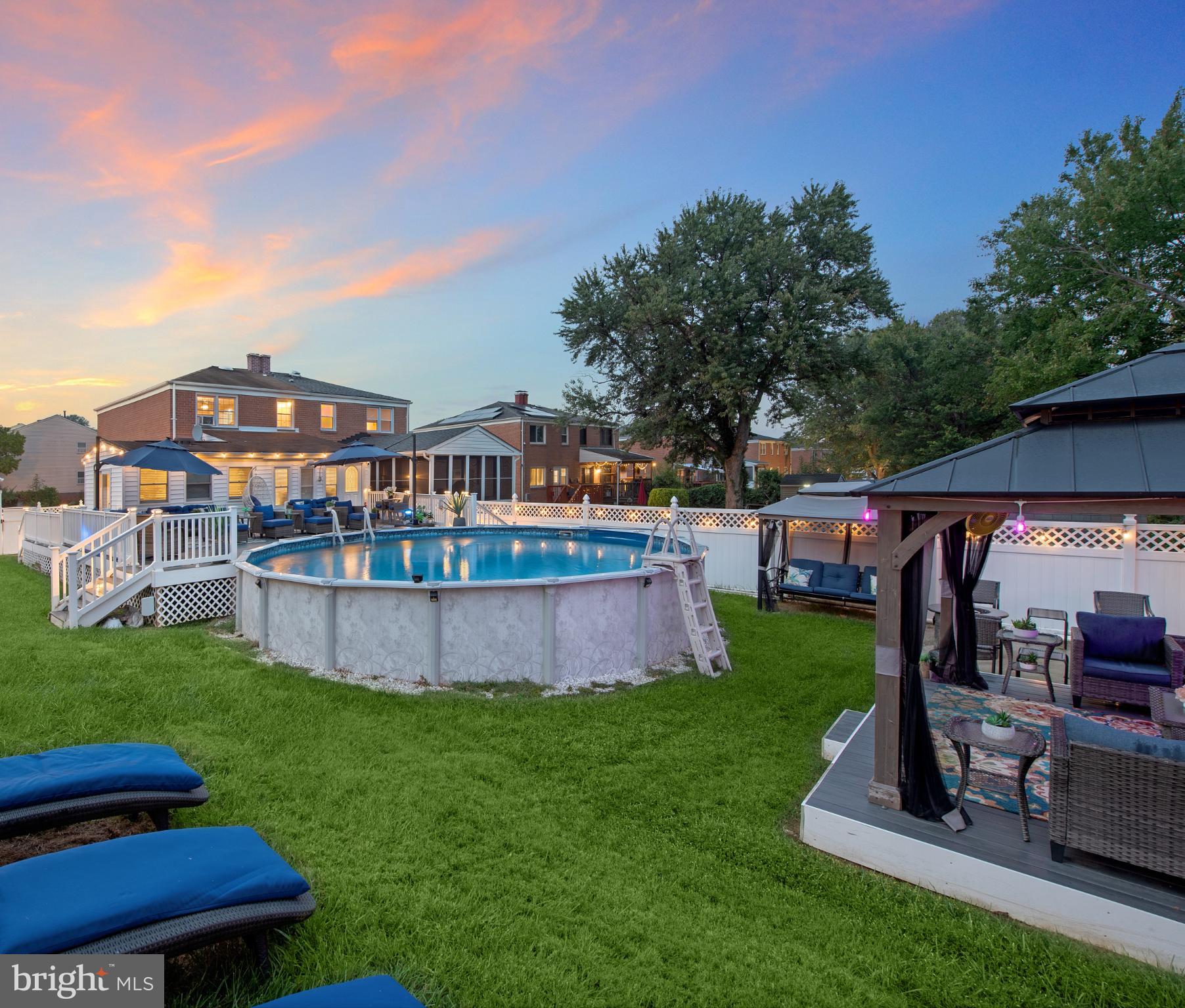 HUNTSMOOR VILLAGE NORTH - Residential