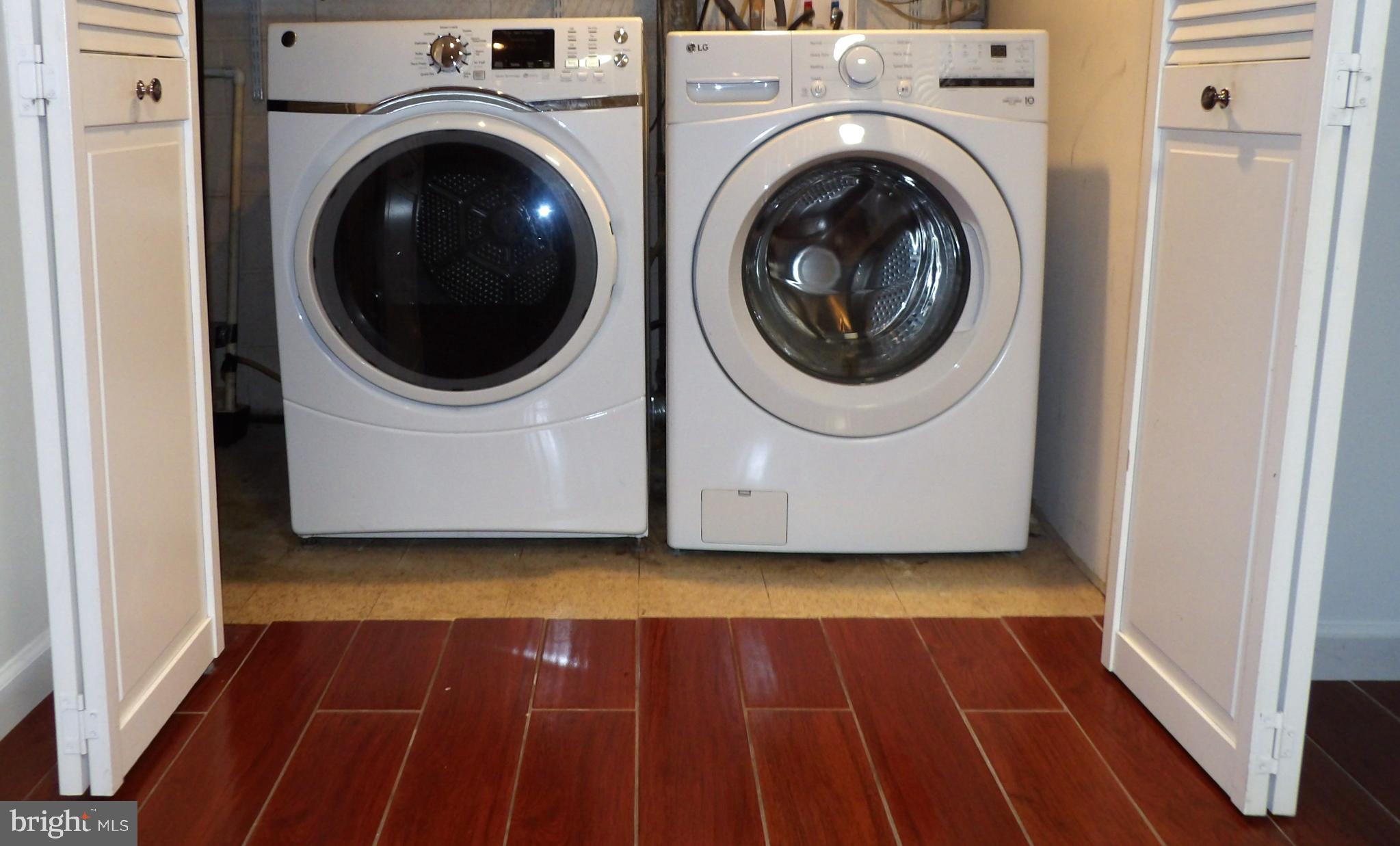 HUNTSMOOR VILLAGE NORTH - Residential