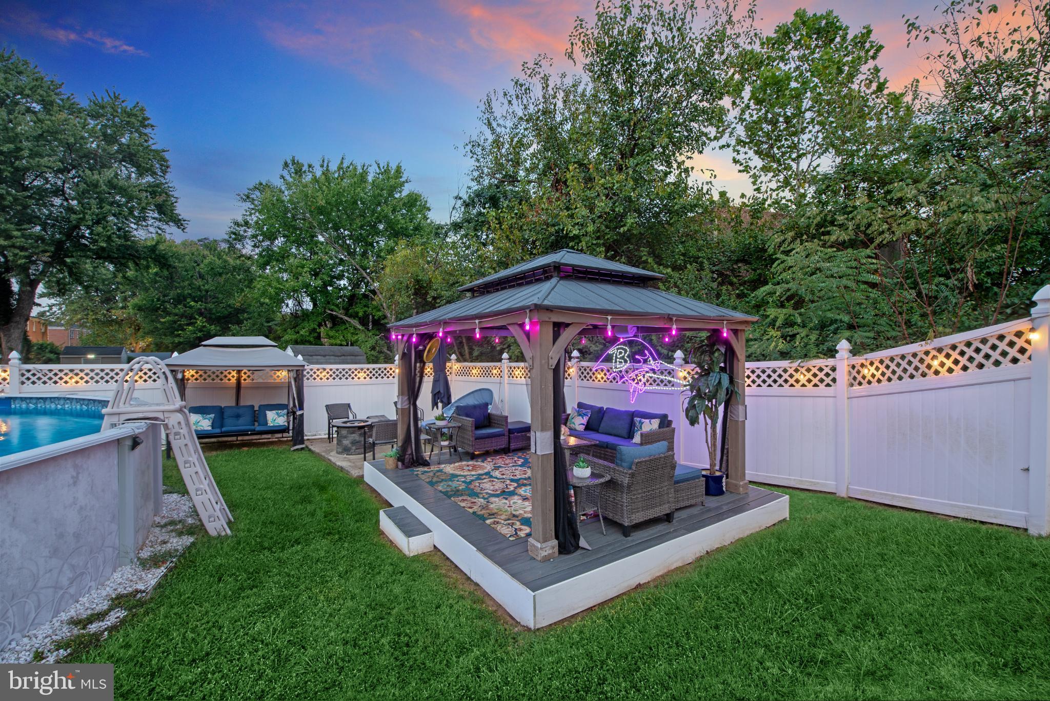 HUNTSMOOR VILLAGE NORTH - Residential