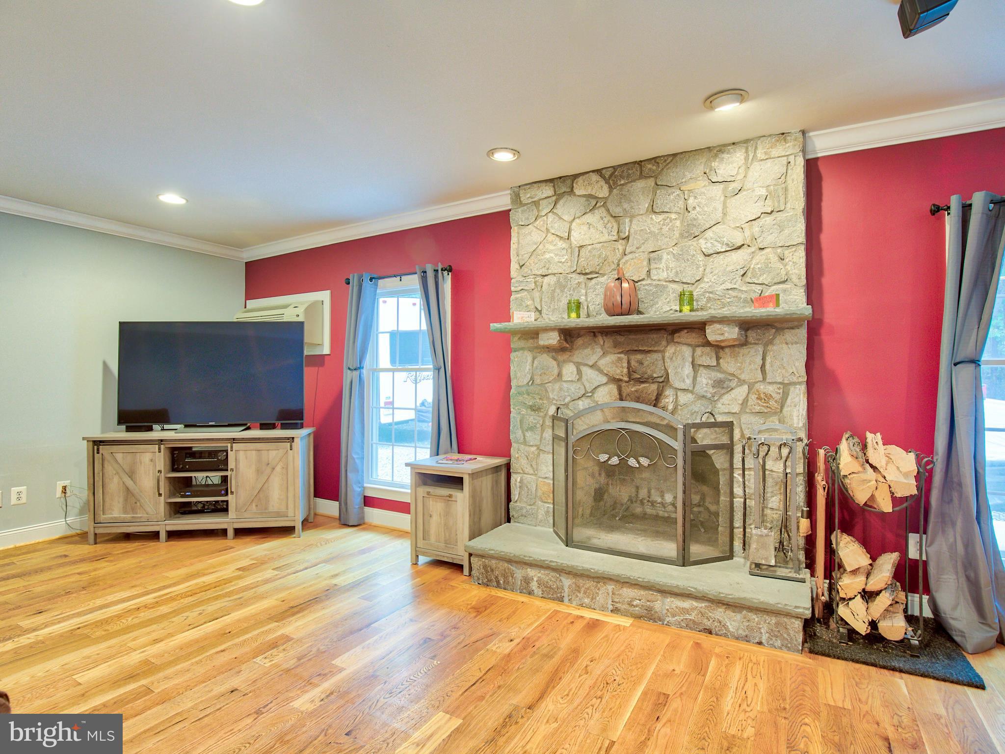 SHENANDOAH RETREAT - Residential