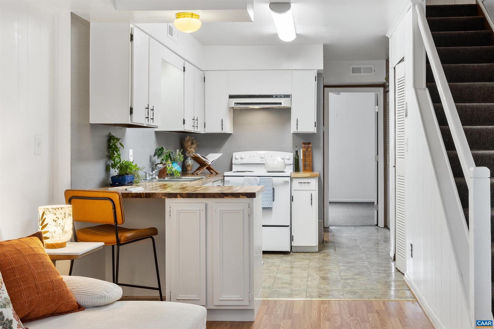 2100 JEFFERSON PARK AVE