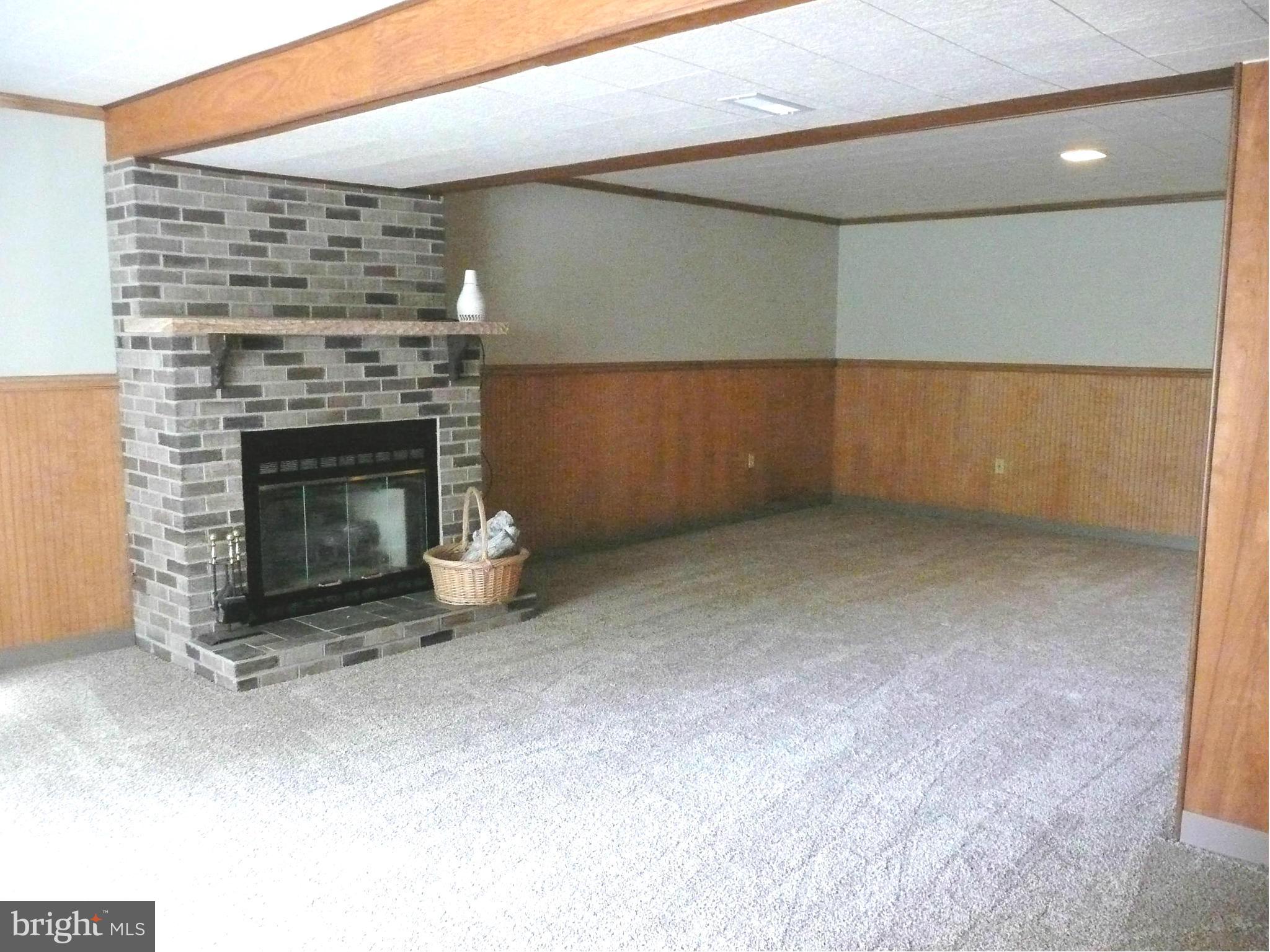 MARLOWE WOODS - Residential