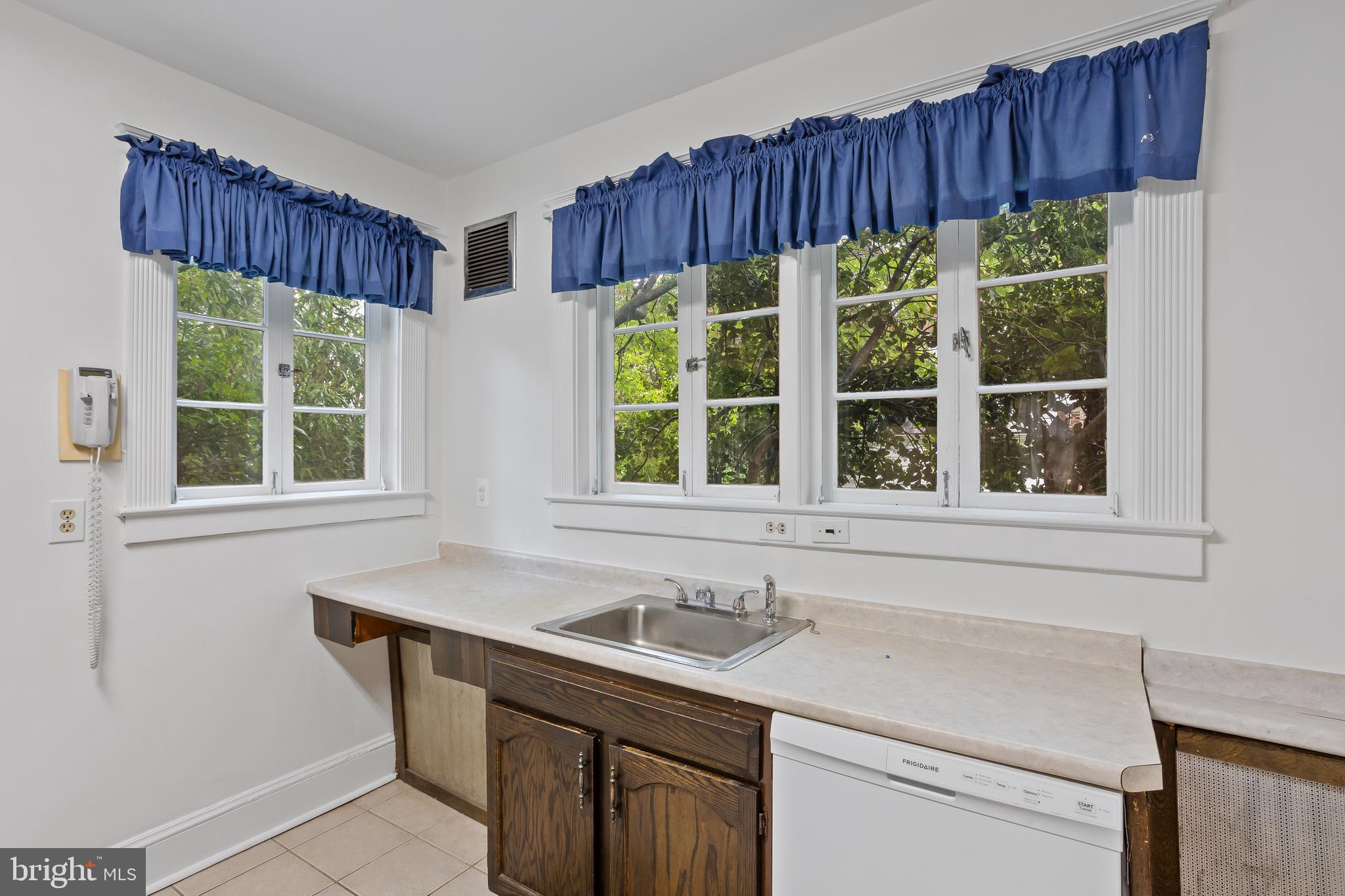 GUILFORD - Residential