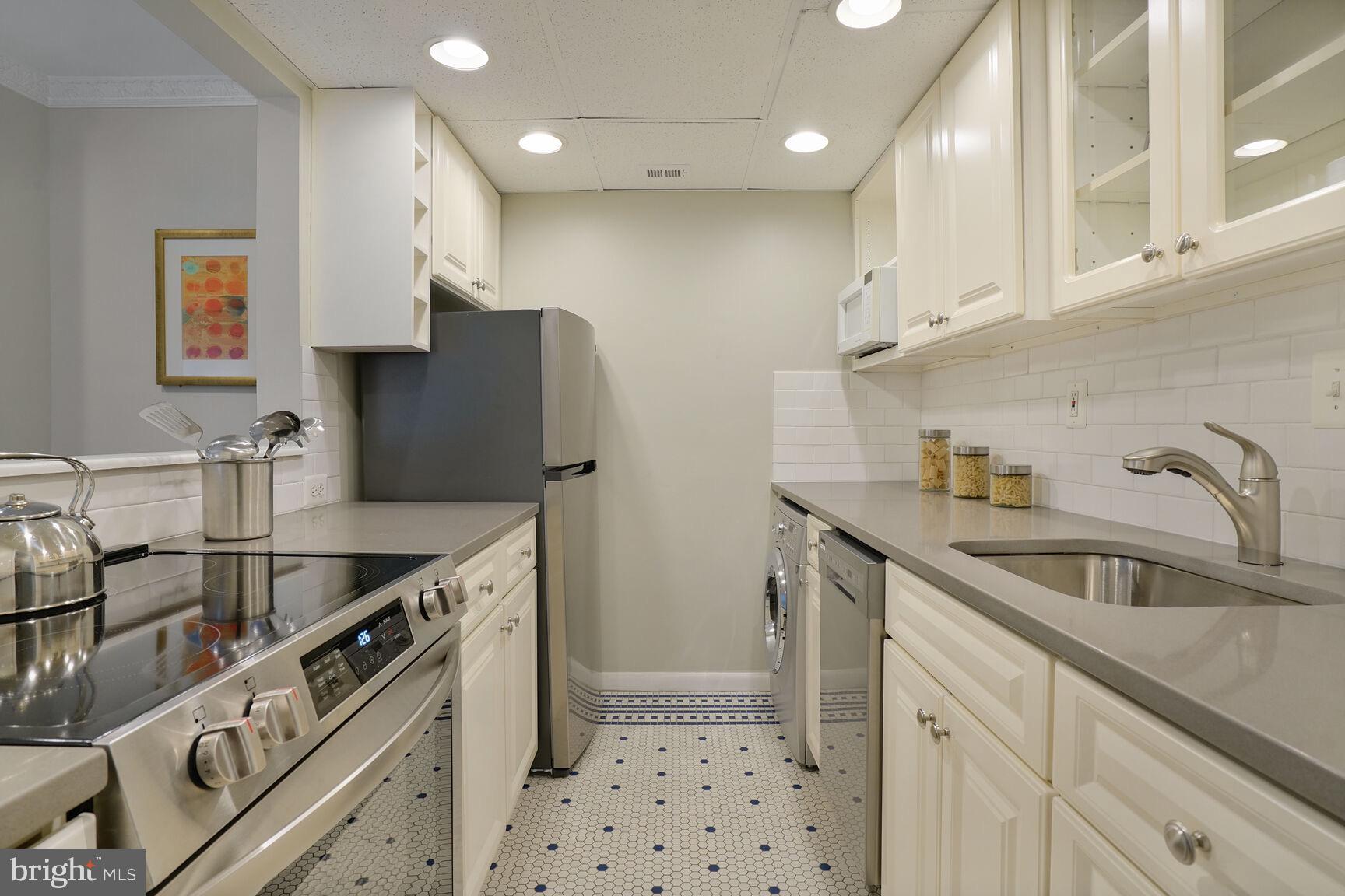 CAPITOL HILL - Residential