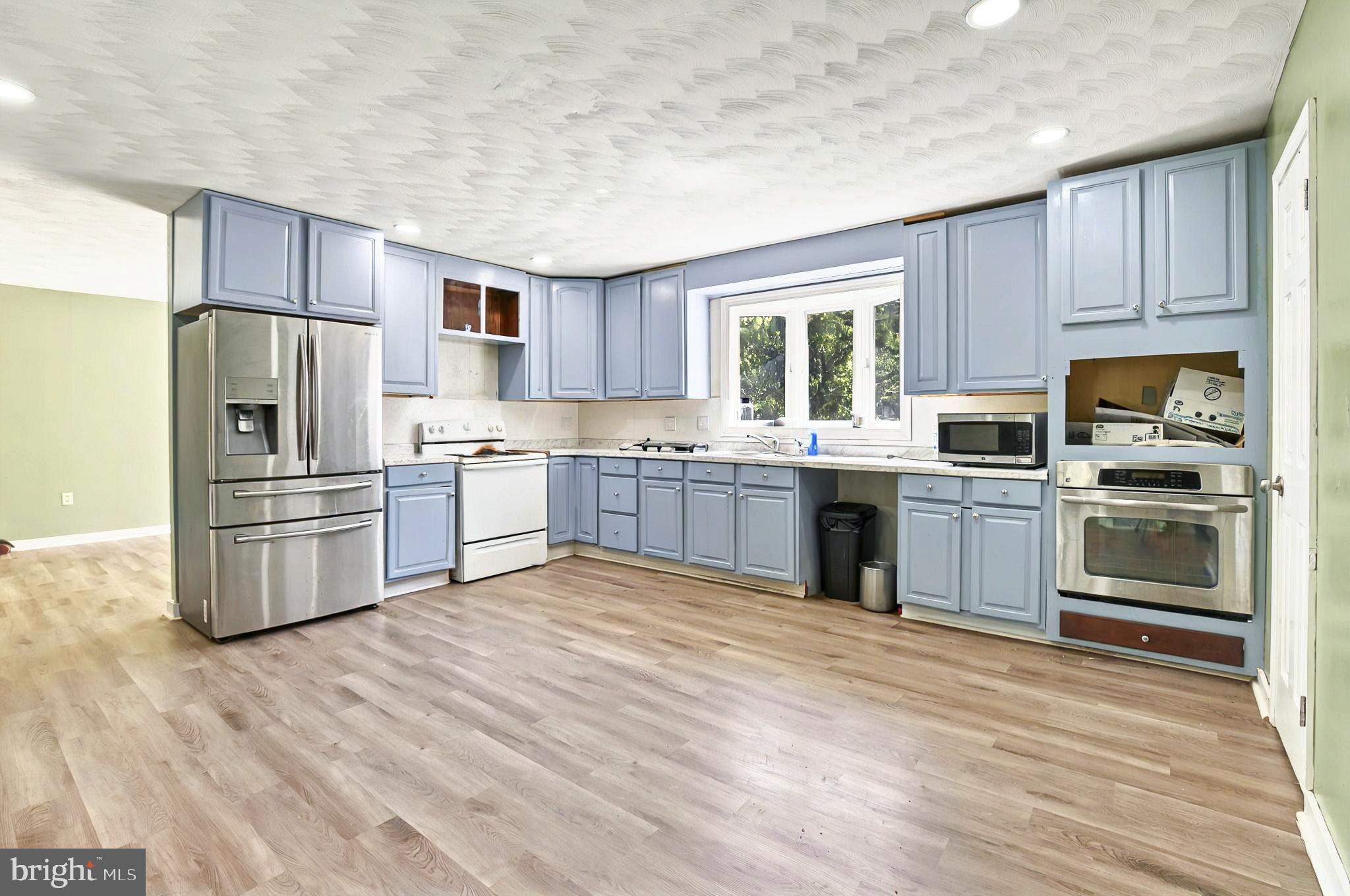 482 W CHRISTINE ROAD