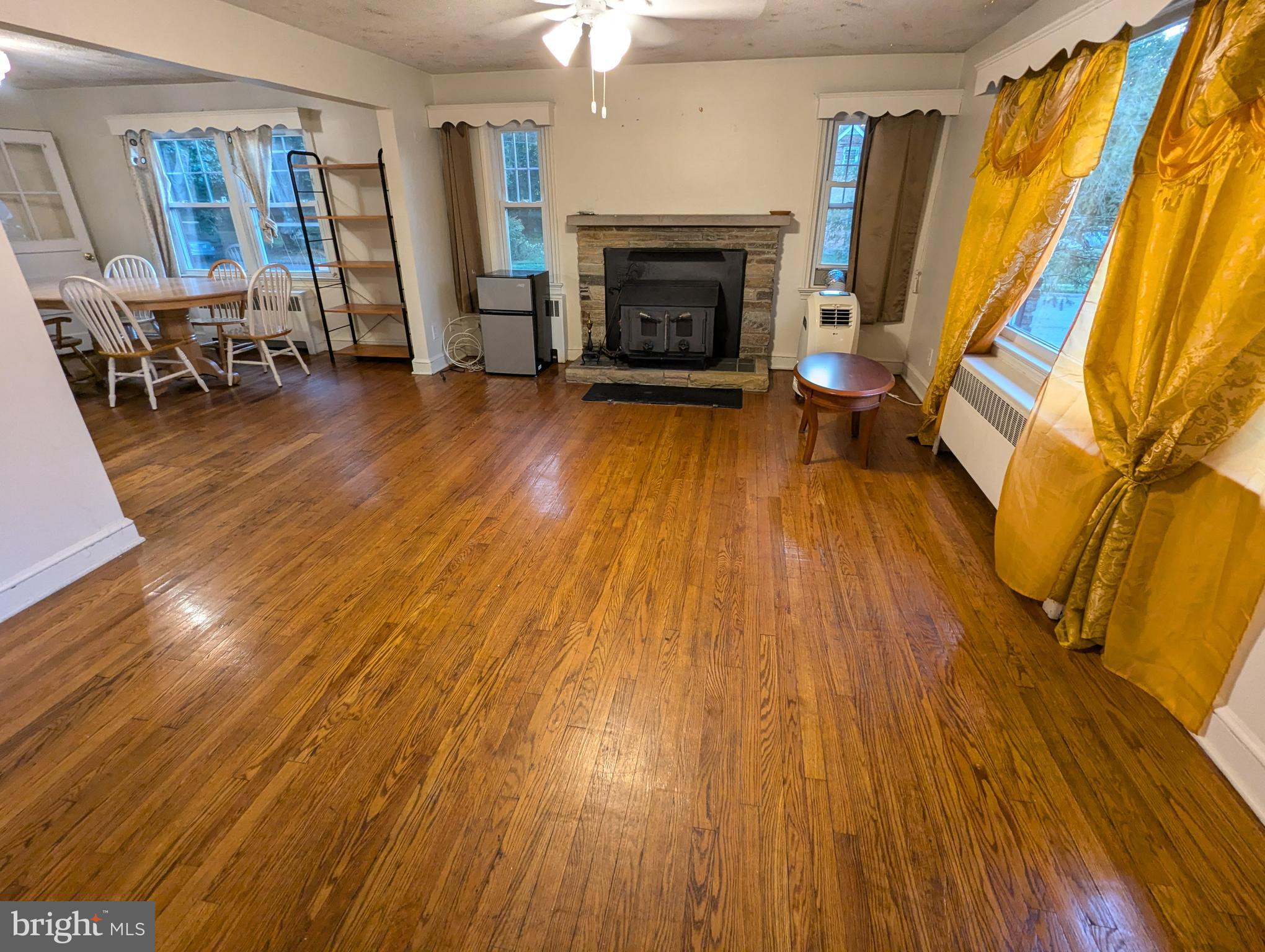 21 STEINWAY AVENUE