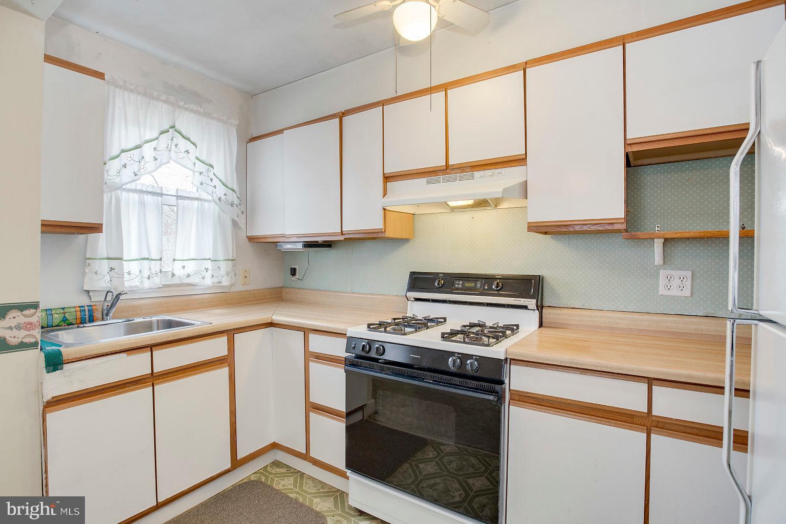 GWYNN OAK SUMMIT - Residential