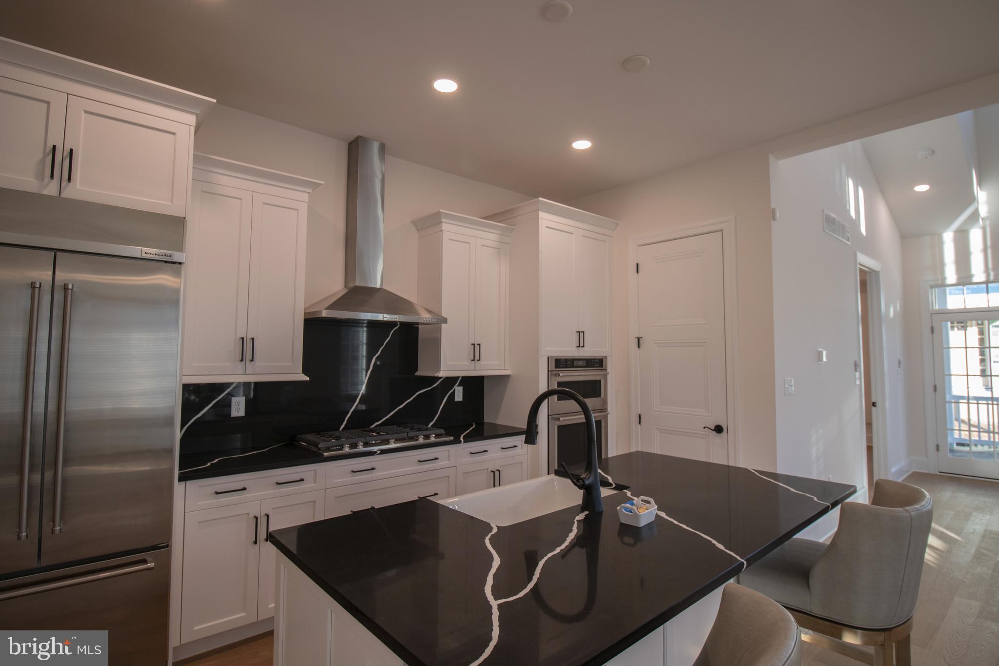 COLUMBIA PLACE - Residential