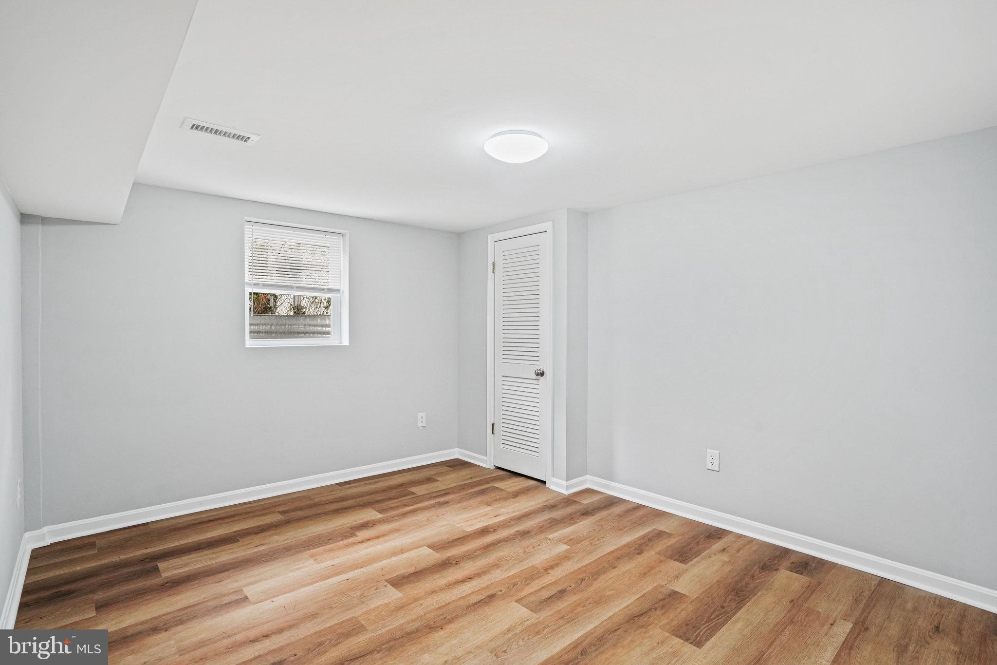 FORESTVILLE - Residential