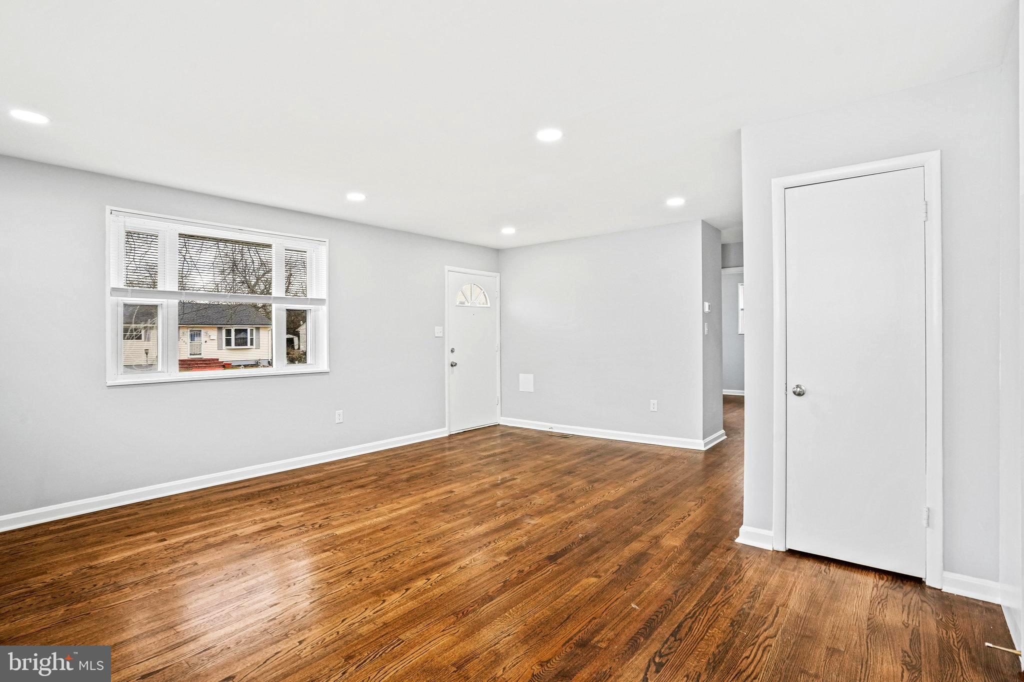 FORESTVILLE - Residential