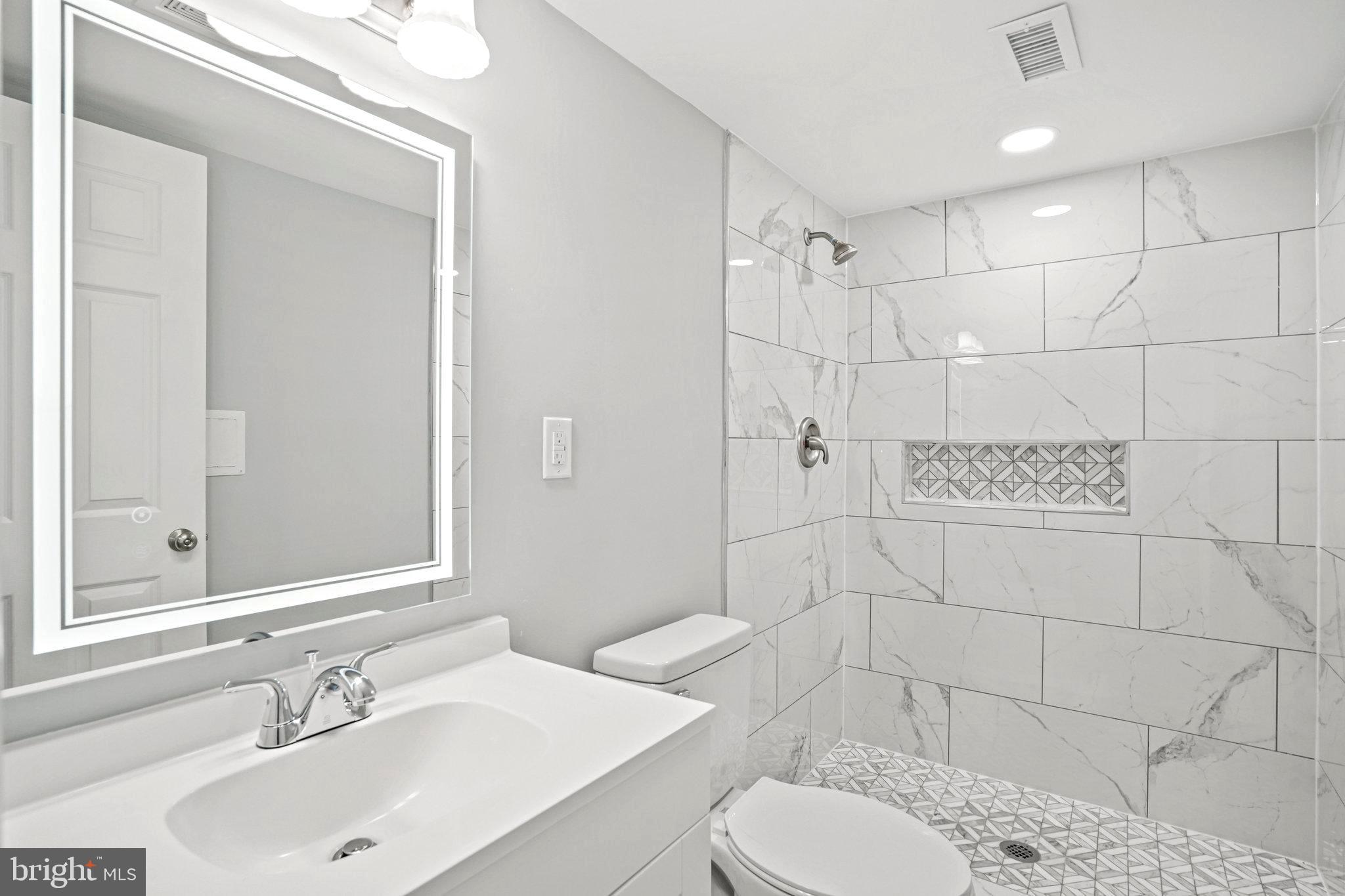 FORESTVILLE - Residential