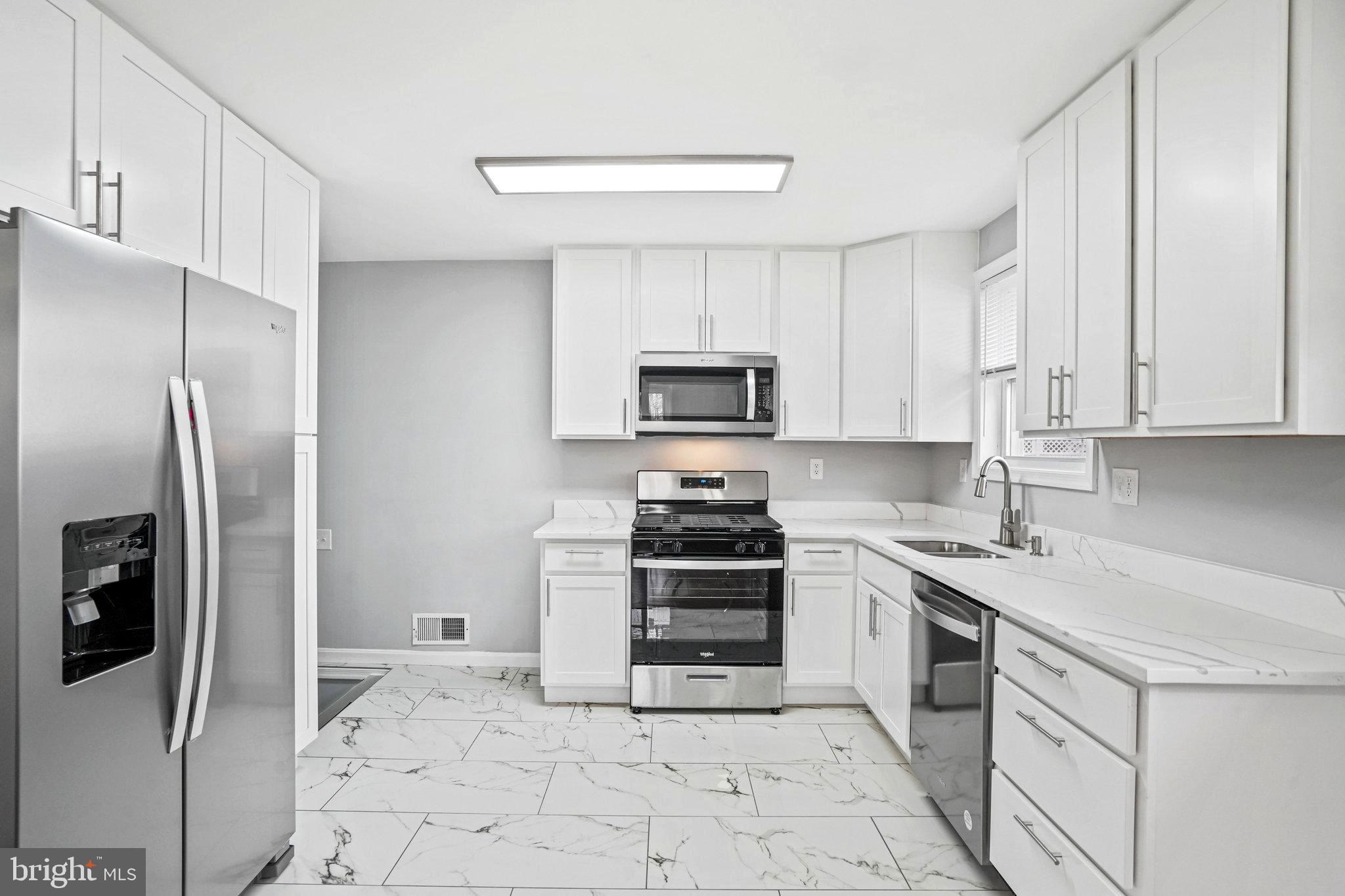 FORESTVILLE - Residential