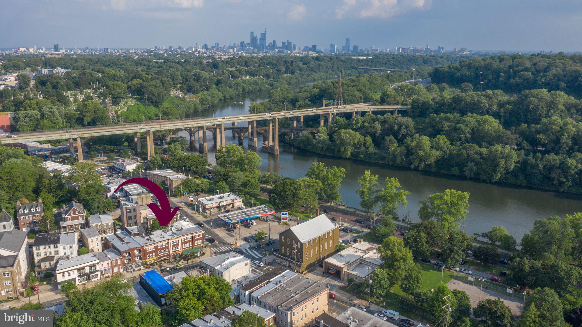 EAST FALLS - Residential Lease