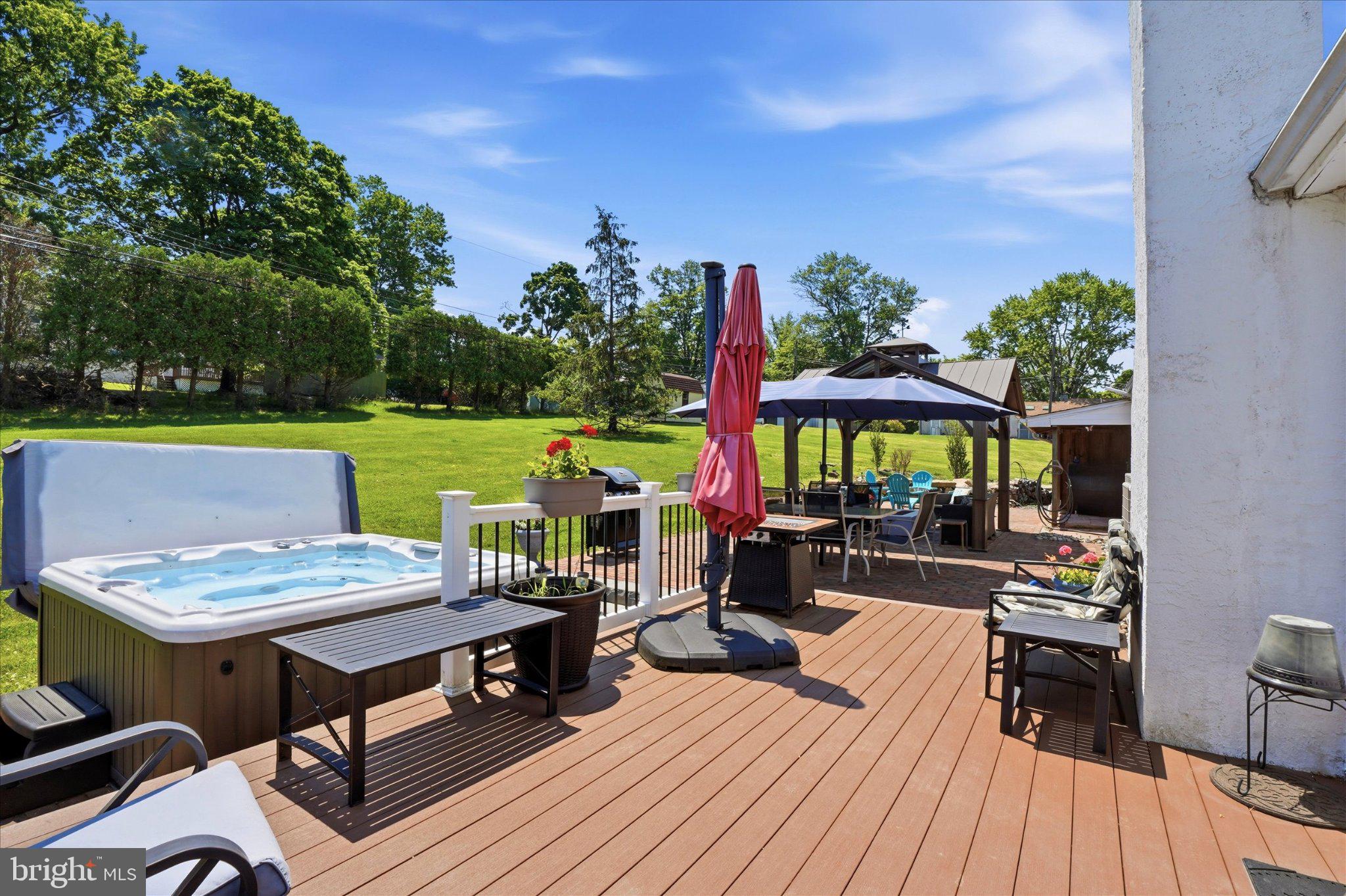 EAGLEVILLE - Residential