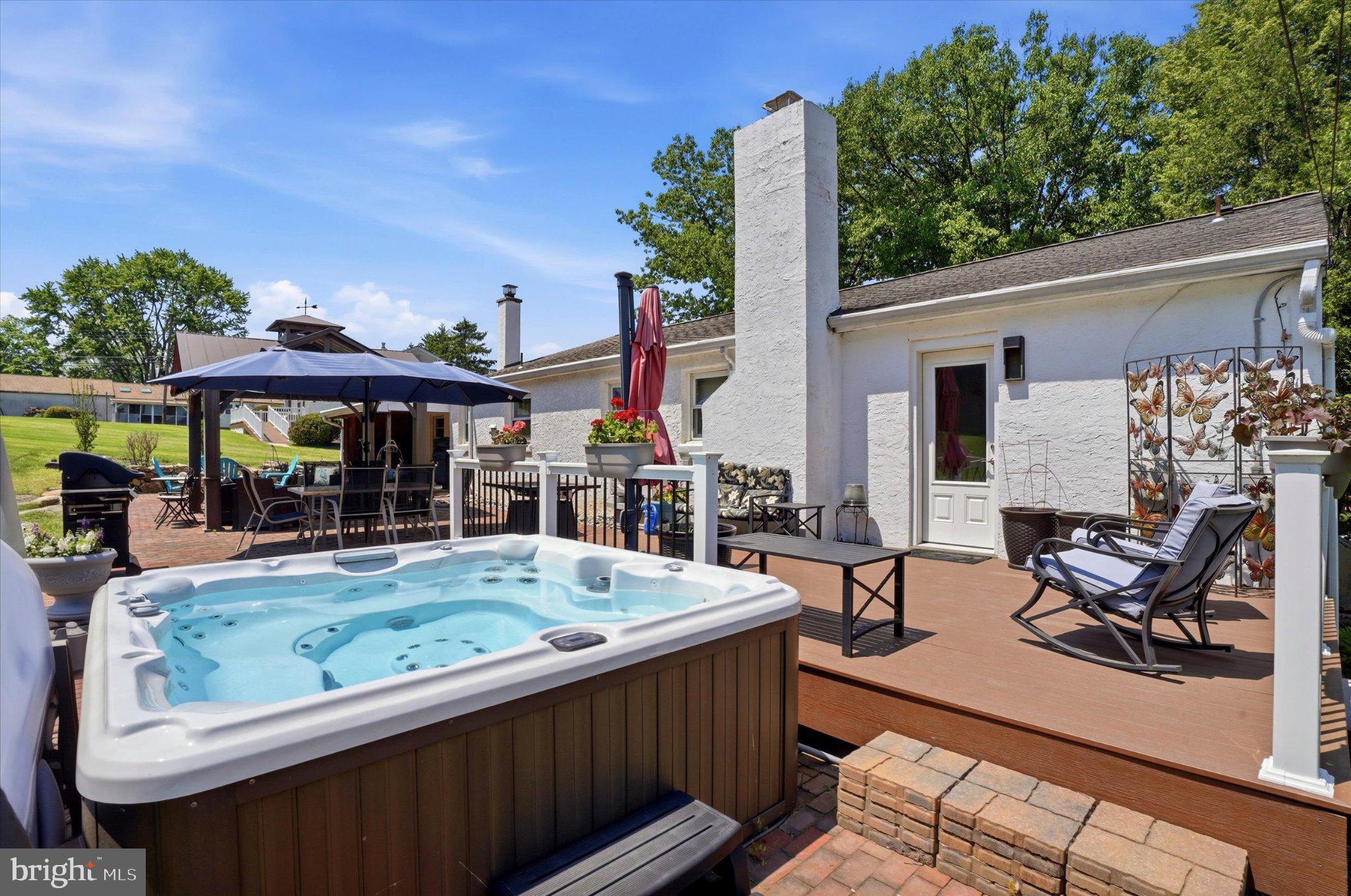 EAGLEVILLE - Residential