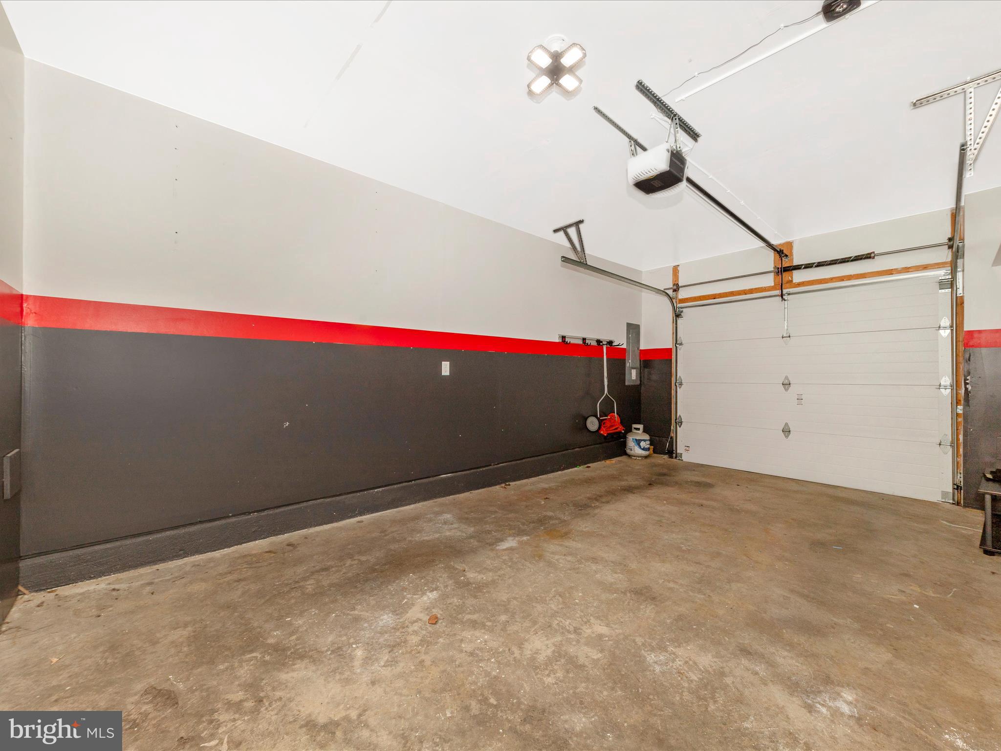 BERKELEY RIDGE - Residential