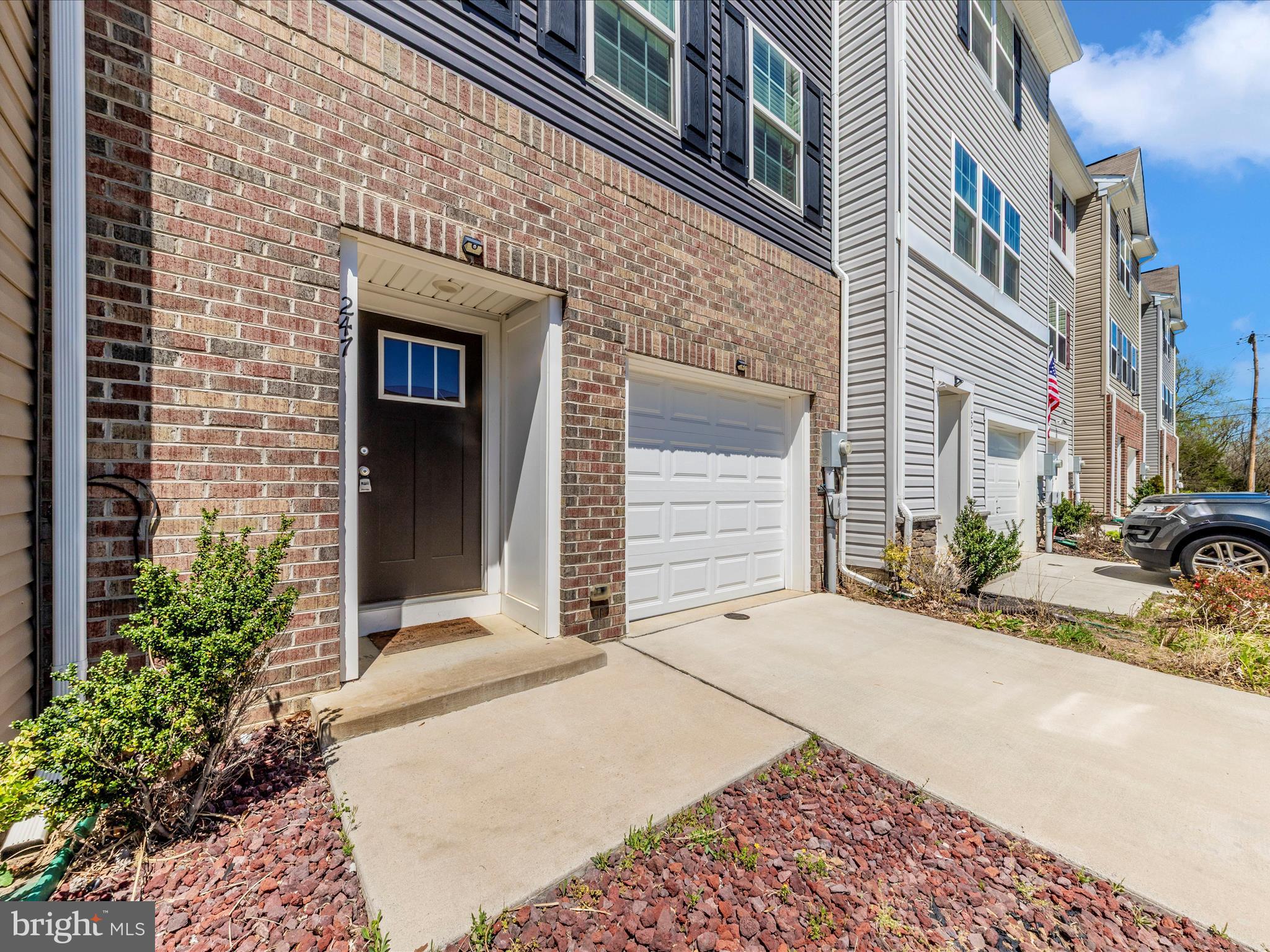 BERKELEY RIDGE - Residential