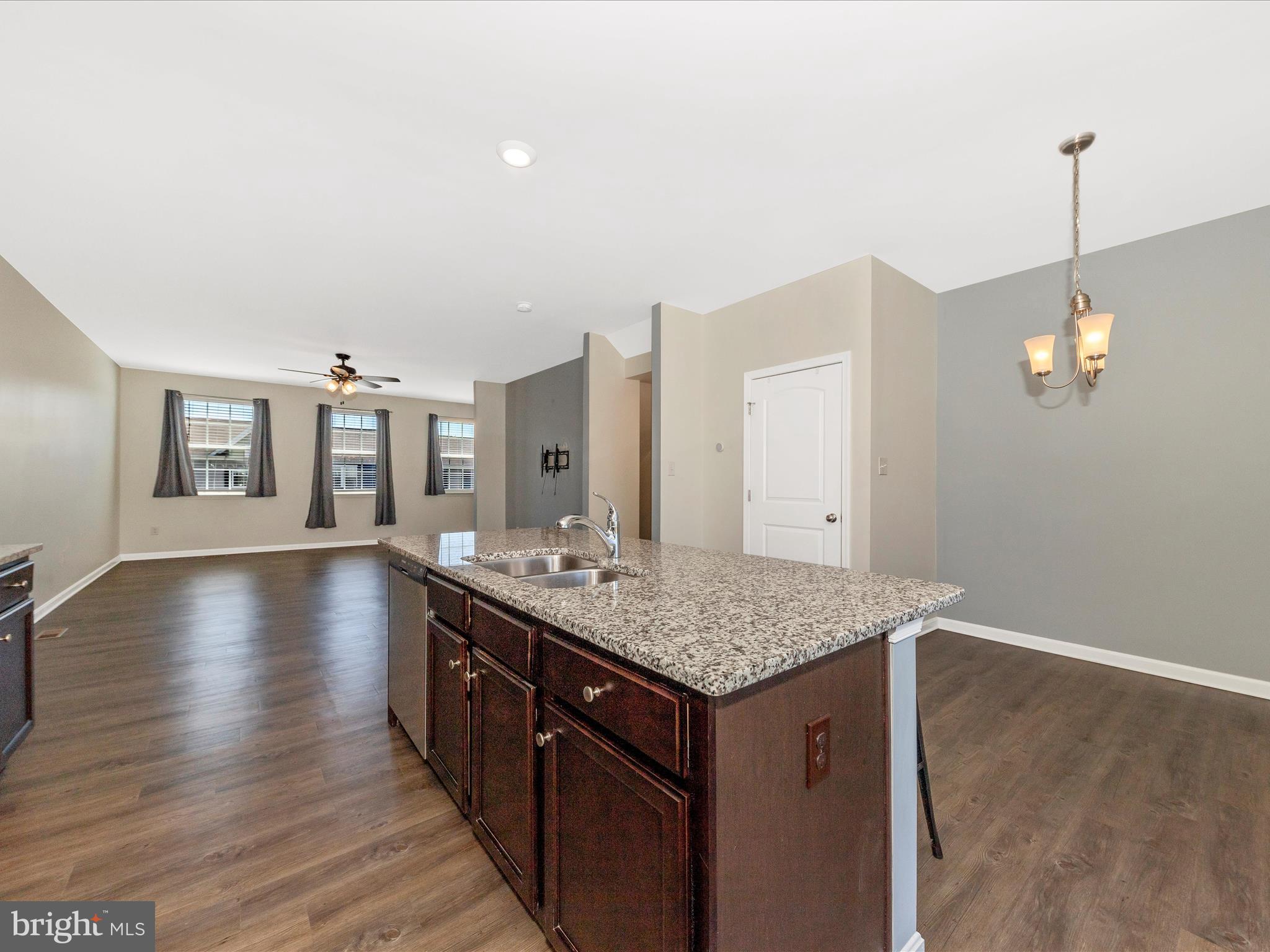 BERKELEY RIDGE - Residential