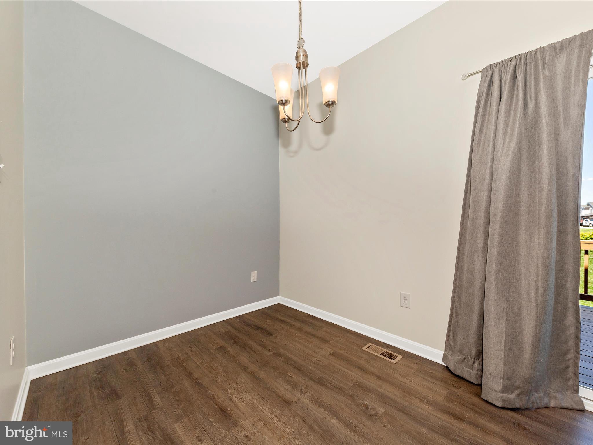 BERKELEY RIDGE - Residential