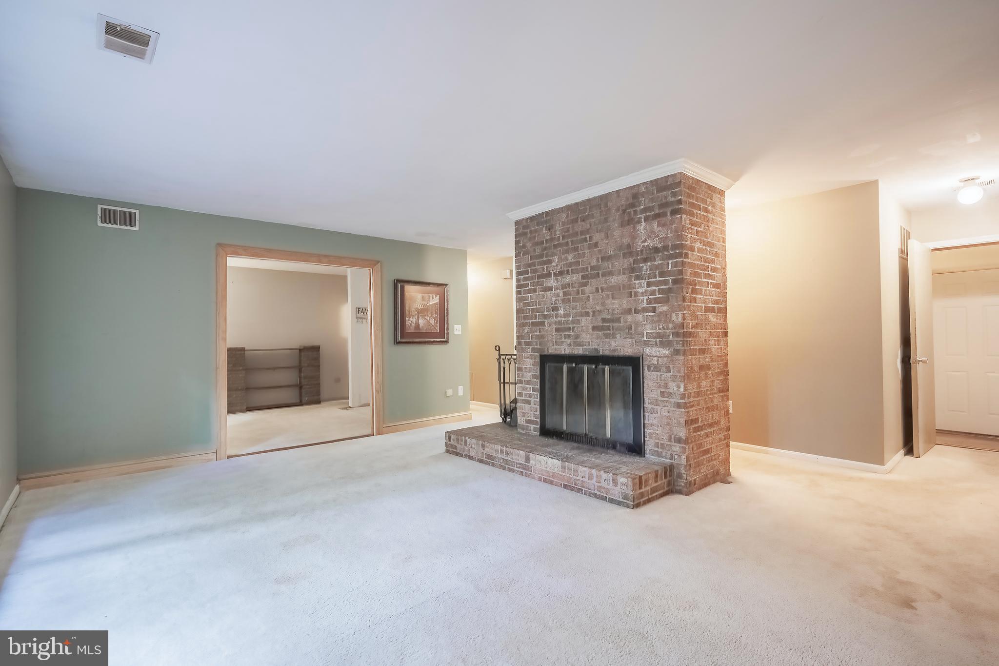 MCHENRY HEIGHTS - Residential