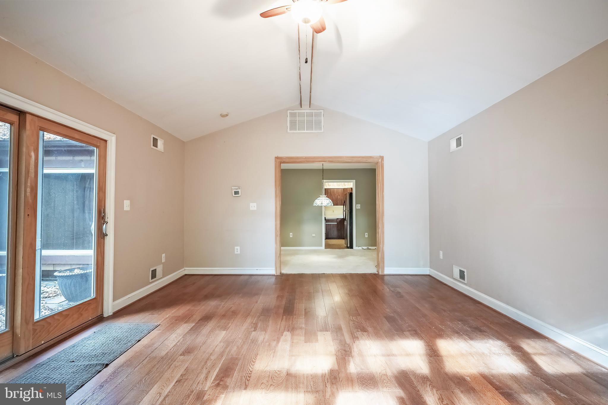 MCHENRY HEIGHTS - Residential